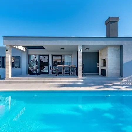 Lorena Dalmacija Villa *