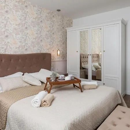 Lorena Dalmacija Villa *